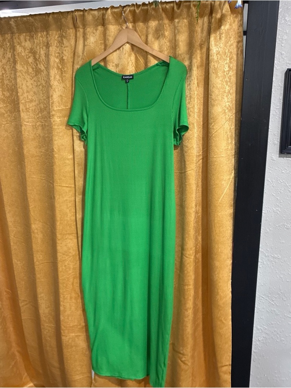 bebe Bright Green Scoop Neck Maxi Dress